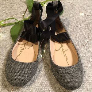 Adorable Jessica Simpson “Mandalaye” Shoes in Grey